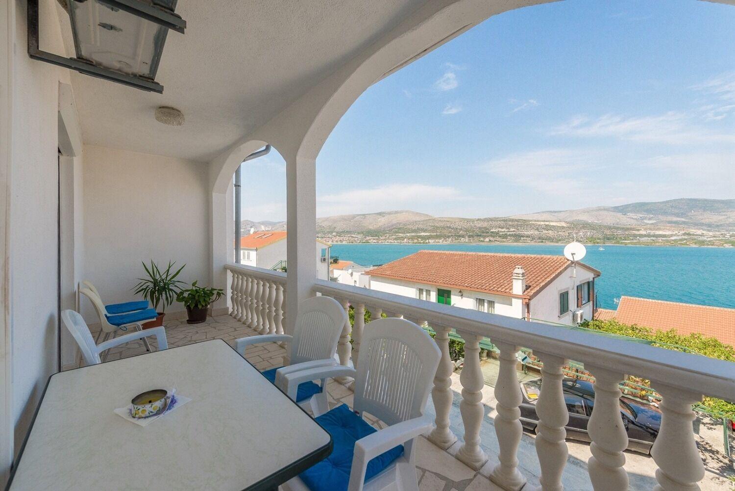 Apartment Bubi Trogir Ngoại thất bức ảnh