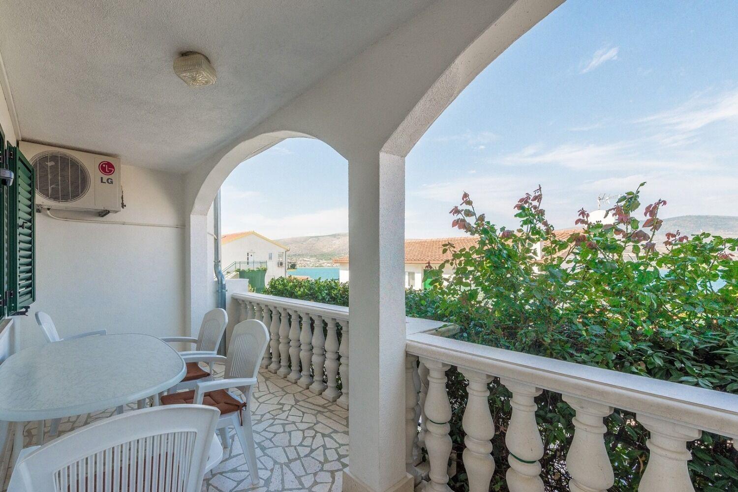 Apartment Bubi Trogir Ngoại thất bức ảnh