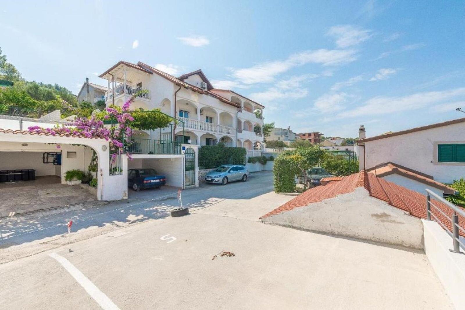 Apartment Bubi Trogir Ngoại thất bức ảnh