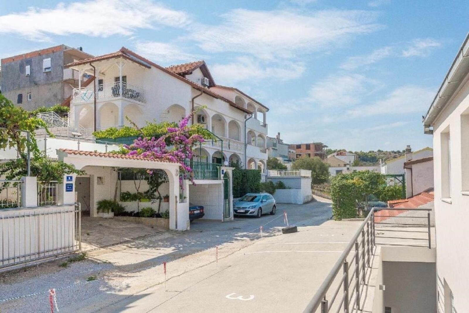 Apartment Bubi Trogir Ngoại thất bức ảnh